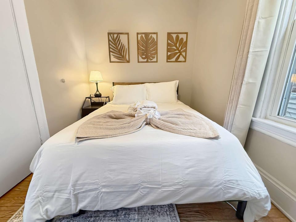 Urban Trio Tremont Apartment in Cleveland Heights