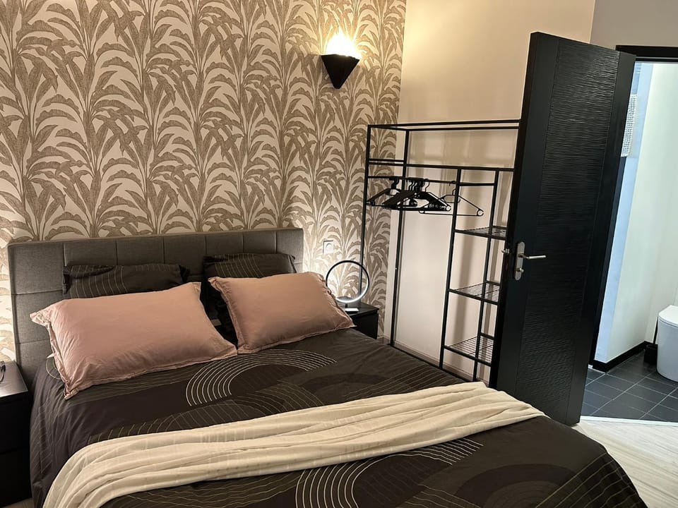 La TOUR DE SAINT XANDRE LA ROCHELLE Bed and Breakfast in Nouvelle-Aquitaine
