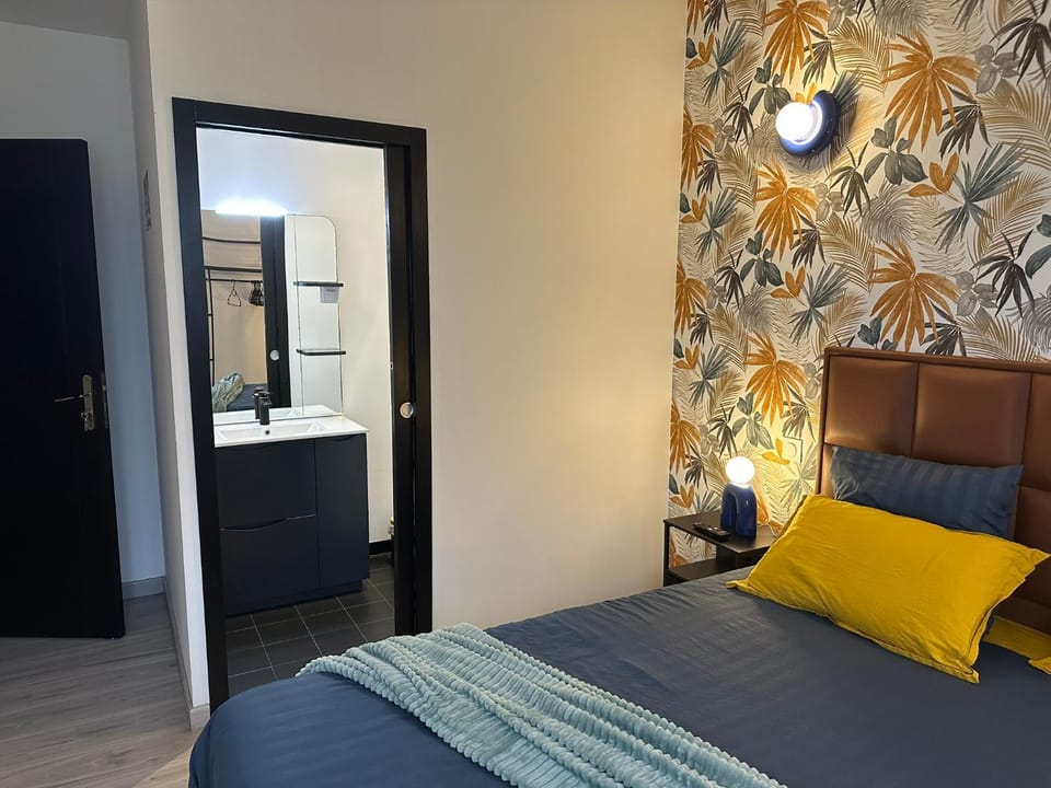 La TOUR DE SAINT XANDRE LA ROCHELLE Bed and Breakfast in Nouvelle-Aquitaine