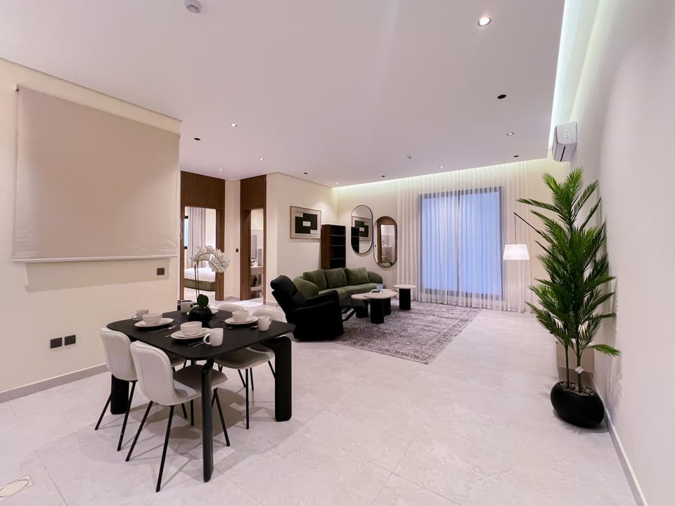 Property building, Day, Location, Parking