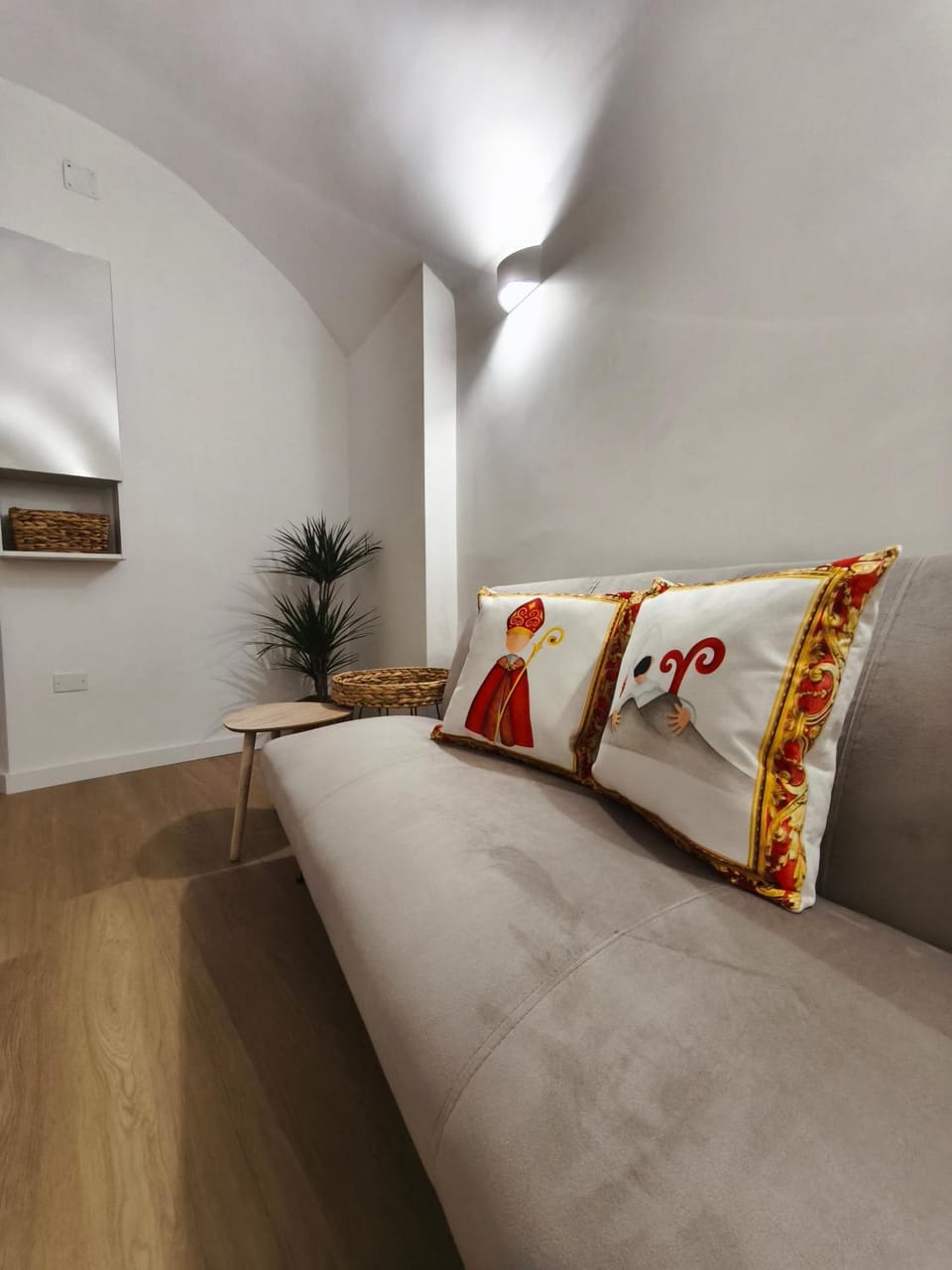 Theatrum 44 Apartment in Naples