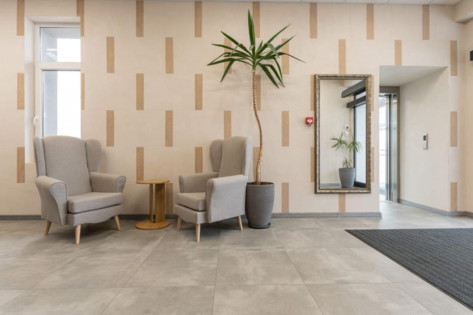 Property building, Seating area