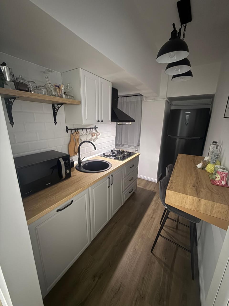 Kitchen or kitchenette, stove