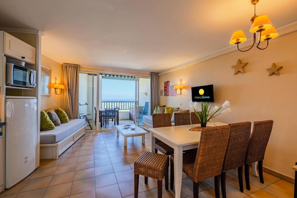 Les Appartements aux Restanques du Golfe de St Tropez - maeva Home - Appartement belle vue mer 3 pièces 7 personnes - Sélection MAE-7163 Apartment in Grimaud