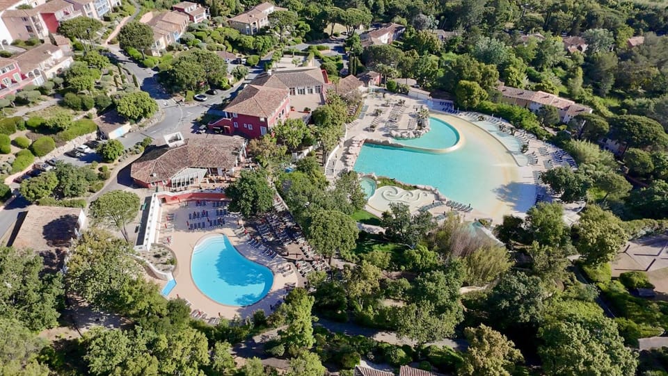 Les Appartements aux Restanques du Golfe de St Tropez - maeva Home - Appartement 6 personnes 2 chambres vue mer climatisé MAE-7163 Apartment in Grimaud