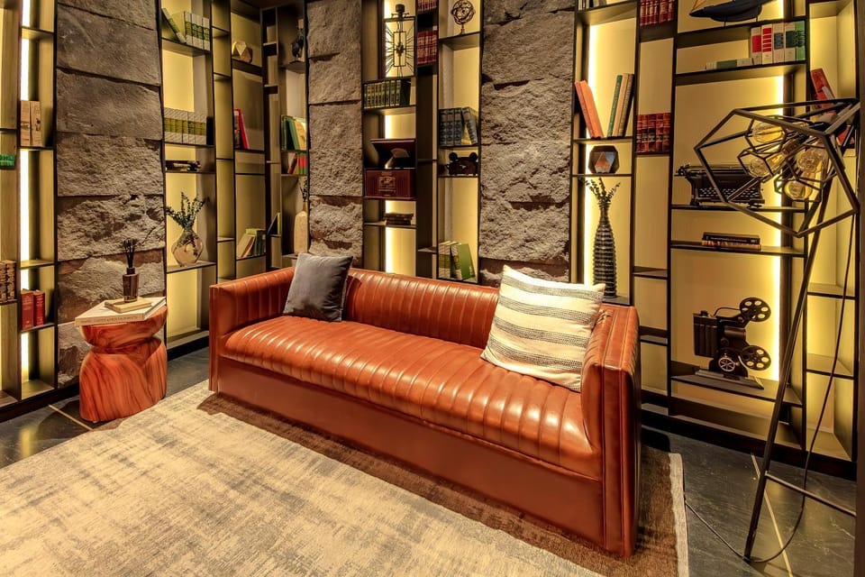 Living room, Seating area