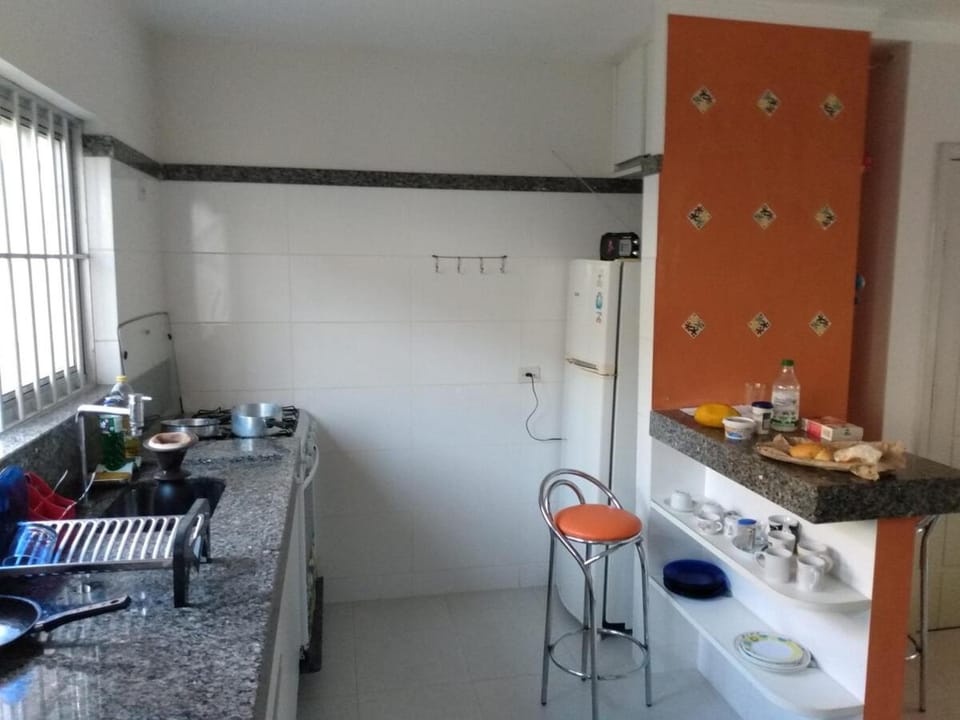 Impecável! 02qtos 02ar Garagem, 60m2, 200m praia Apartment in Ubatuba