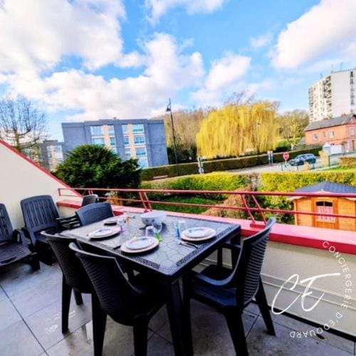 Duplex N5 with balcony and parking à Honfleur Apartment in Honfleur