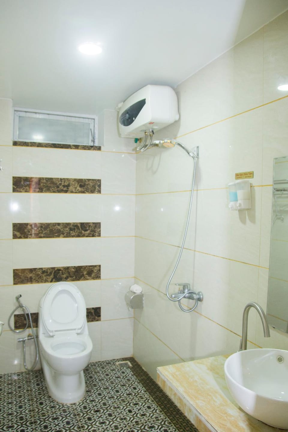Khách Sạn Hoàng Gia Lào Cai - Hoang Gia Hotel Hotel in Laos
