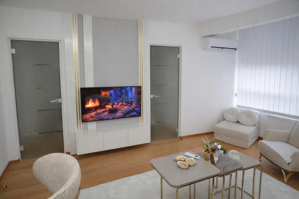 TV and multimedia, Living room, air conditioner