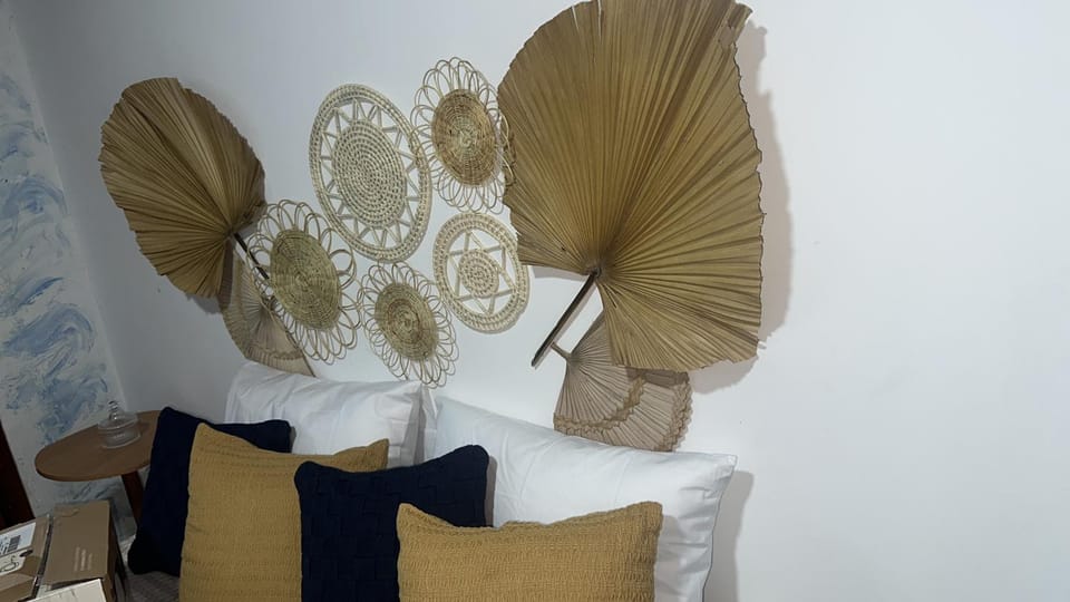 Bed, Photo of the whole room, Decorative detail, Bedroom