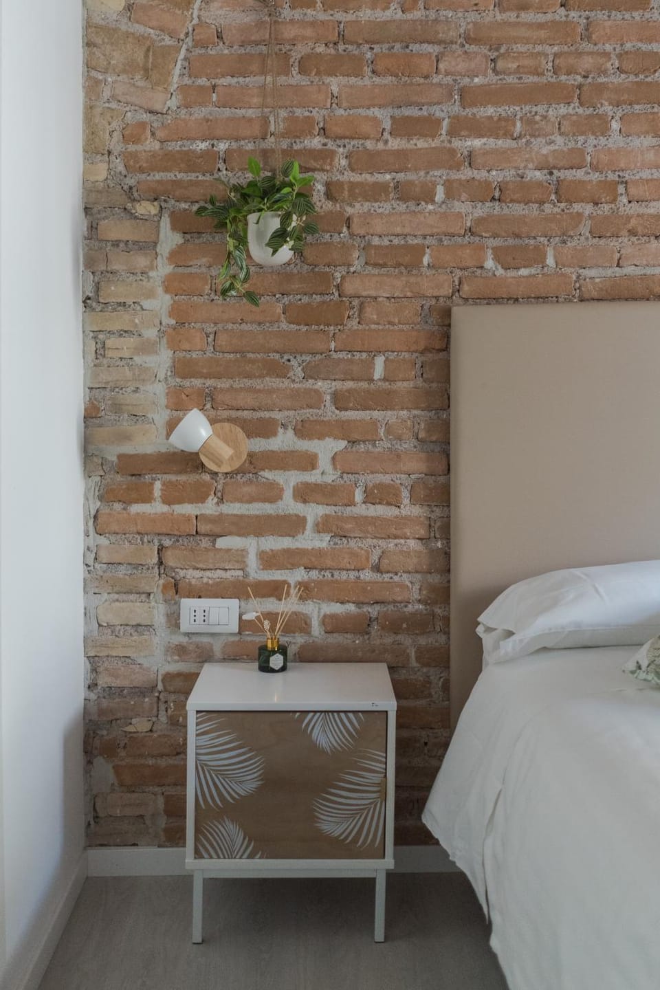White Ostilia Guesthouse Bed and Breakfast in Rome