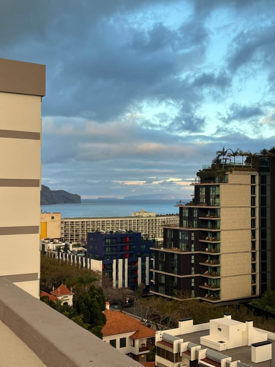 Balcony/Terrace, Certificate/Award