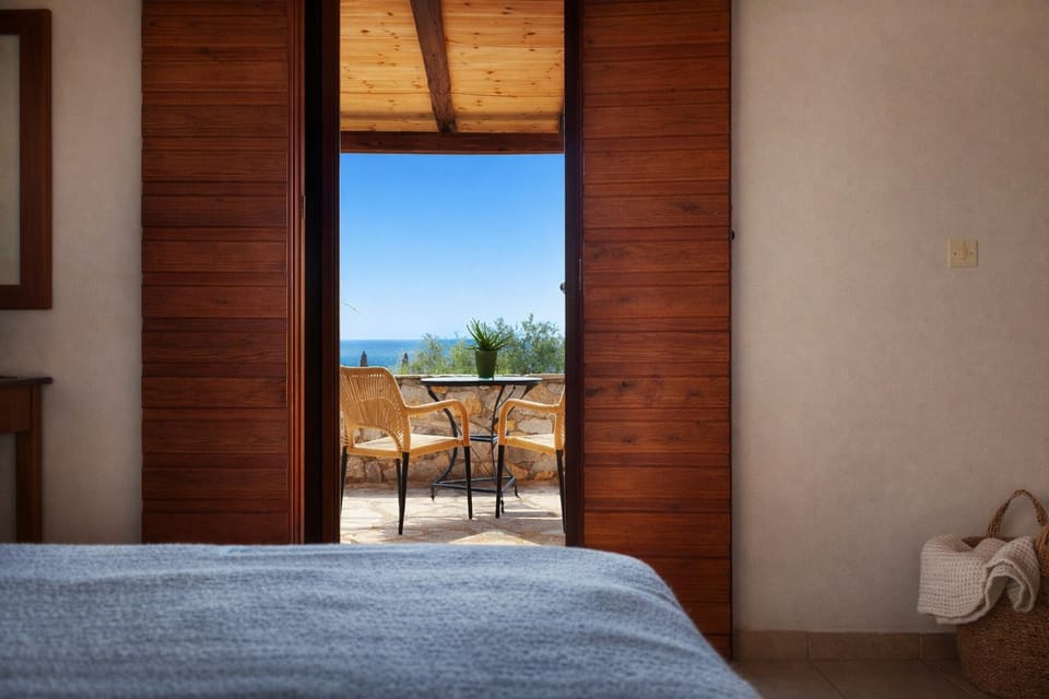 View (from property/room), Balcony/Terrace, Bedroom