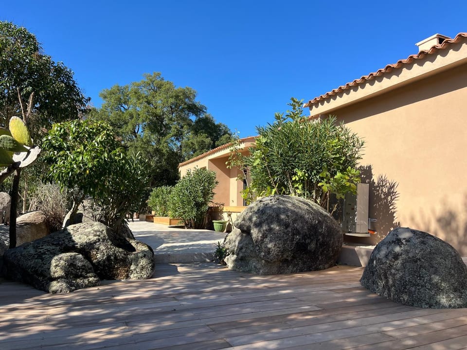 Porto-Vecchio, Villa luxueuse 8 pers, 4 chambres, piscine privée Villa in Porto-Vecchio