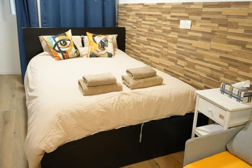 Pompidou Chic Studio in Le Marais Apartment in Paris