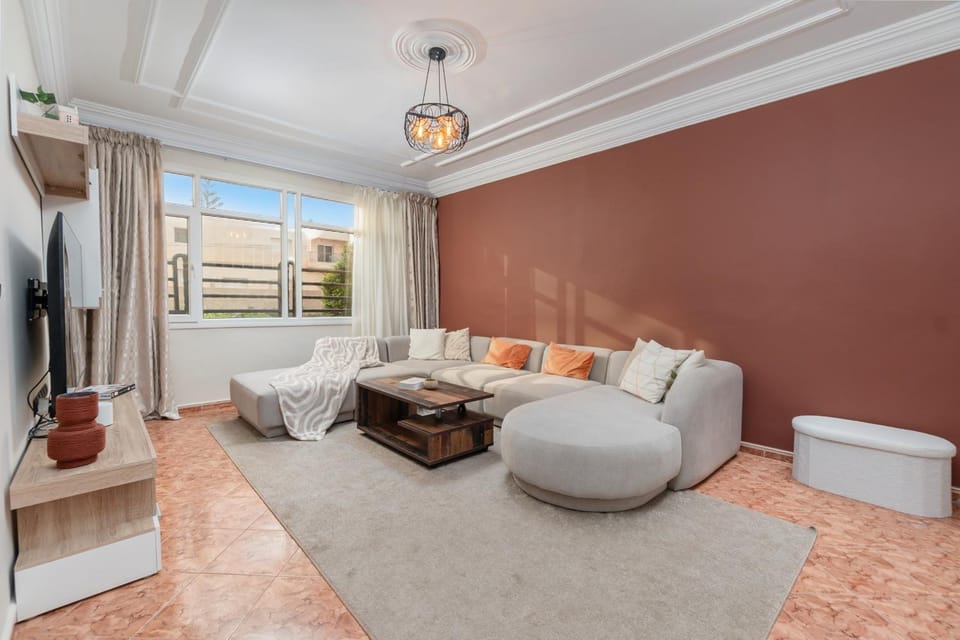 Communal lounge/ TV room, Living room, Seating area
