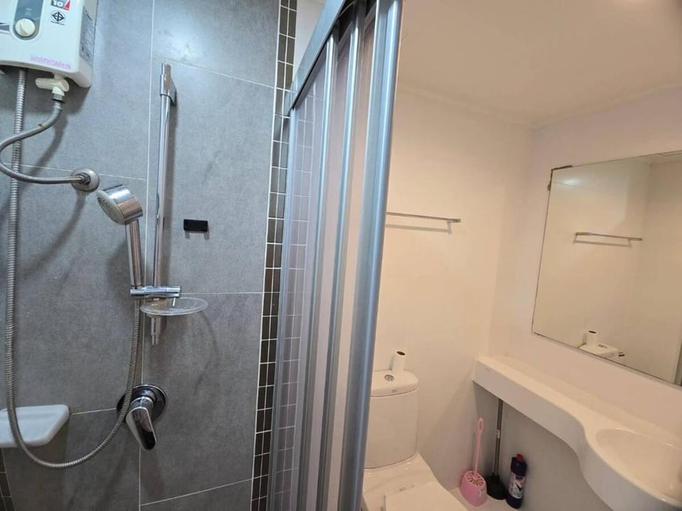 Beach view lumpini 2 Bedroom Apartment in Pattaya City