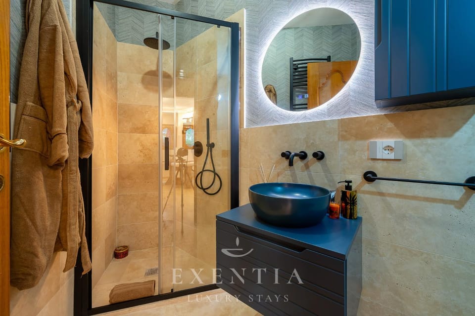 Exentia Stays - Private Garden Villa with Jacuzzi near Spanish Steps, Via Margutta - Rome Villa in Rome
