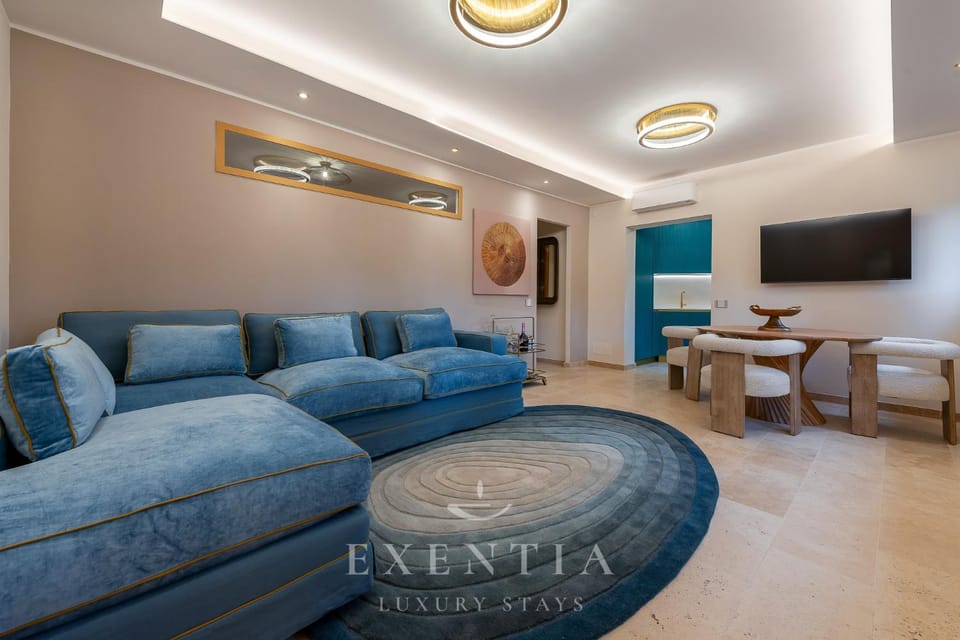 Exentia Stays - Private Garden Villa with Jacuzzi near Spanish Steps, Via Margutta - Rome Villa in Rome