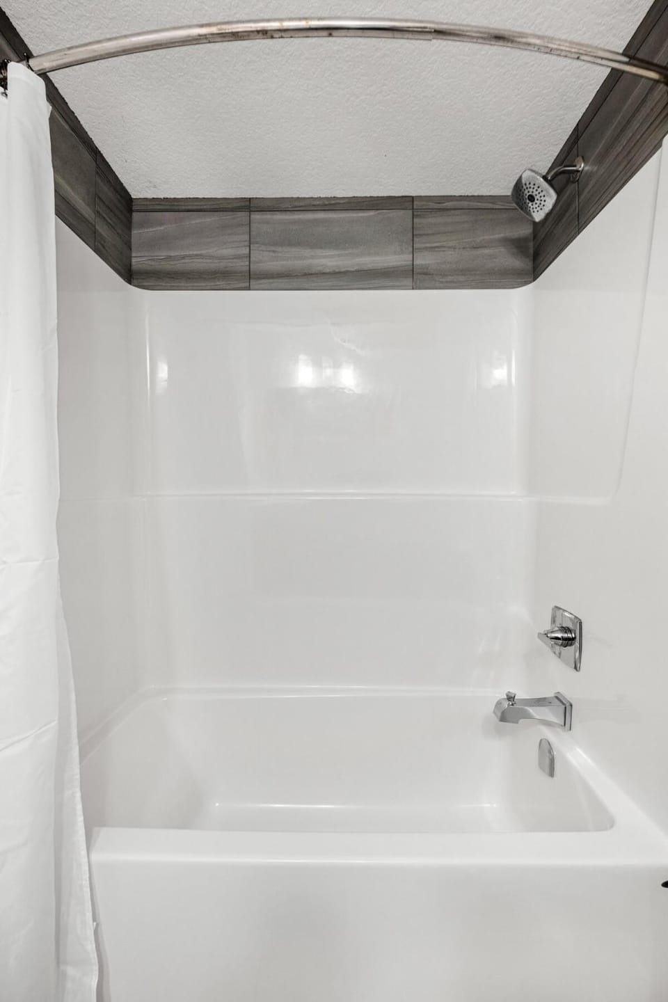 Herron Rise Luxury 1 Bedroom Basement Suite Apartment in Calgary