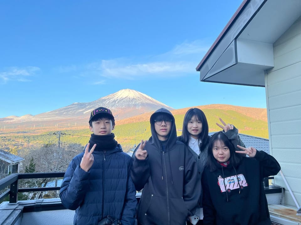 Day, People, Natural landscape, Mountain view, group of guests, Family