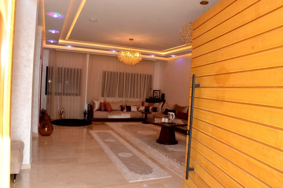 Villa Prestige avec Vue Panoramique & Piscine Privée Villa in Agadir