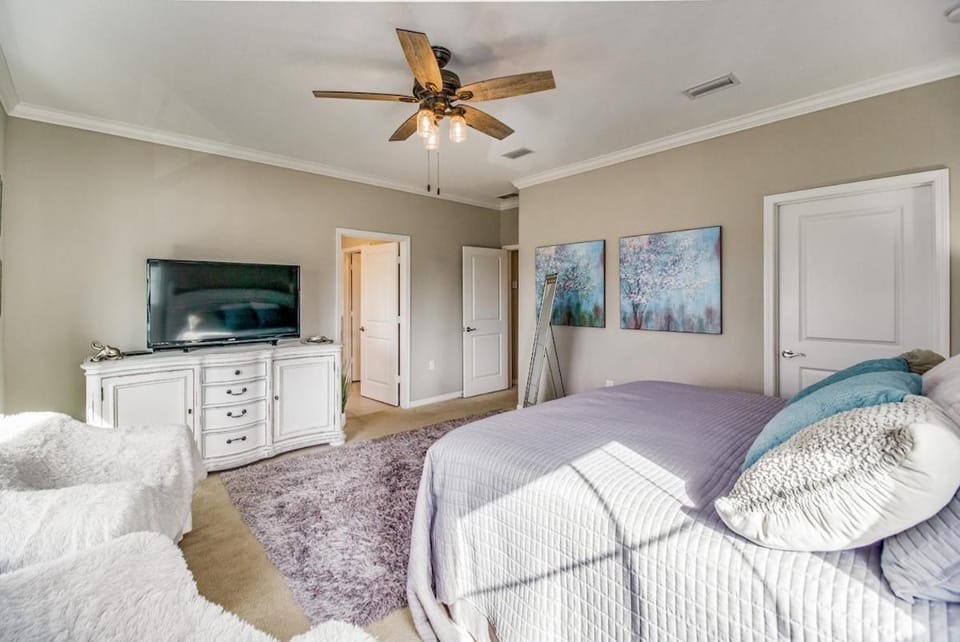 Bed, Bedroom
