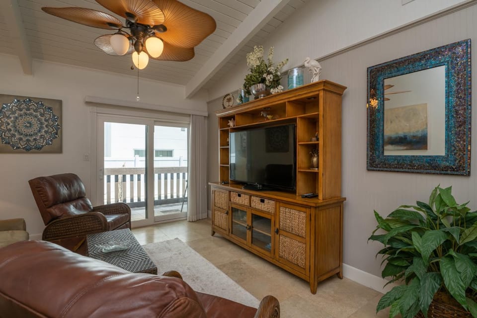 Tiki 216 - 2BR Condo with Balcony Steps from Beach Apartment in South Padre Island