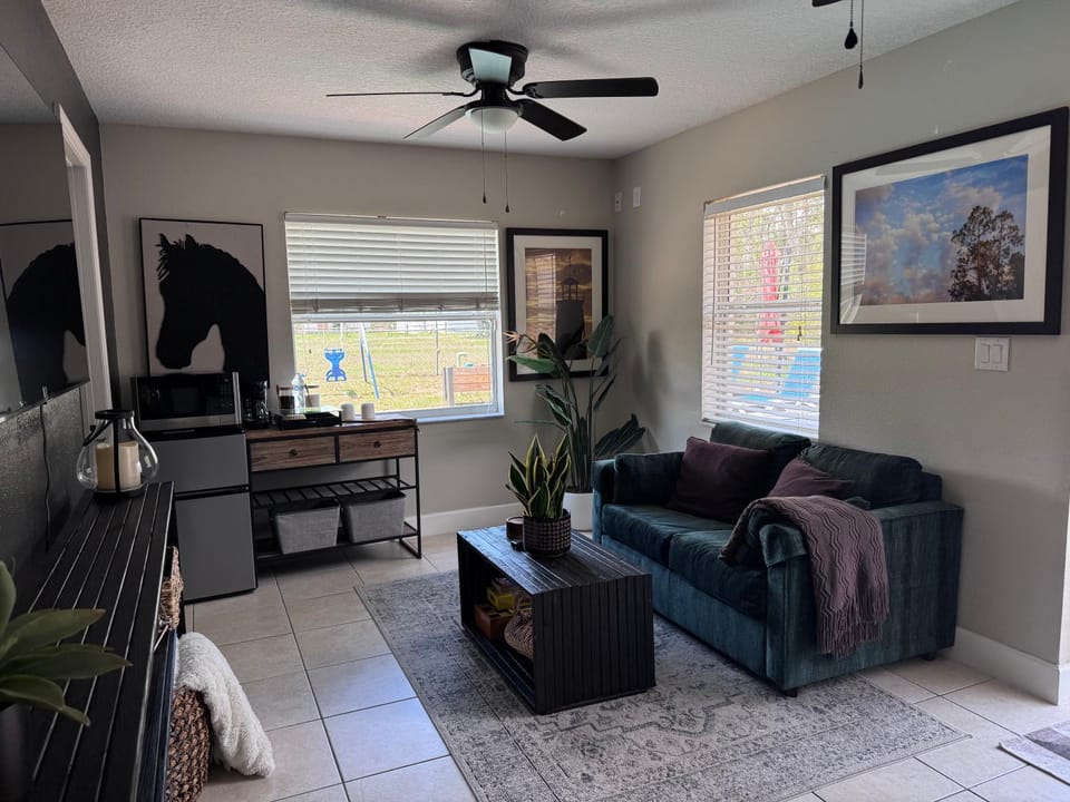 Charming Private Suite Near Scenic Trails Apartment in Clermont