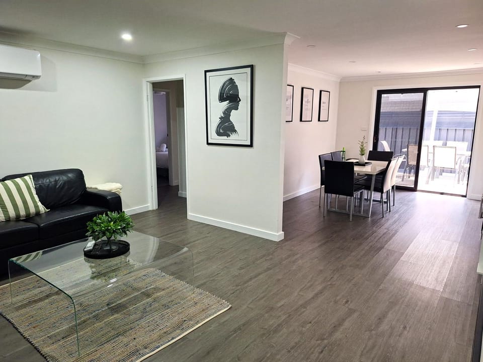 No 3 Lakeside House in Mulwala