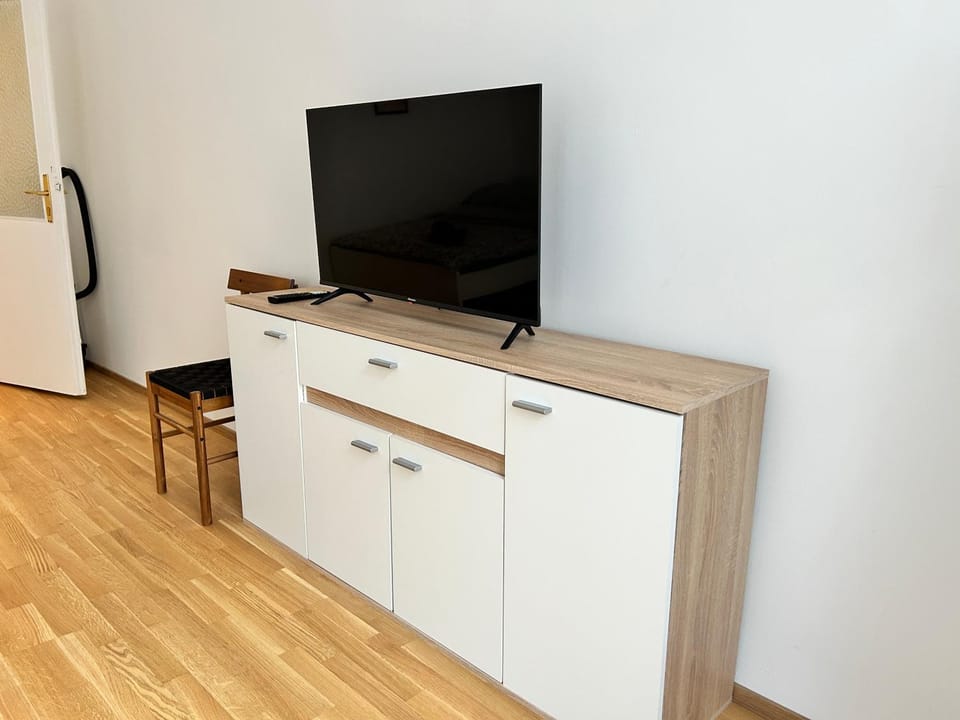 Sunny & Calm Long-Term Apartment with Free Parking Apartment in Vienna