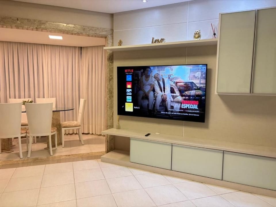 Quadra-Mar c/ 3 Quartos e Garagem | 2 min da Praia Apartment in Camboriú