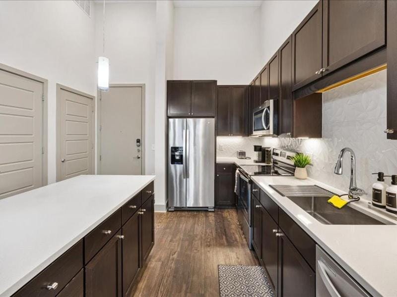 Serene Frisco Apt with Pool, EV Charger and Gym Apartment in Frisco
