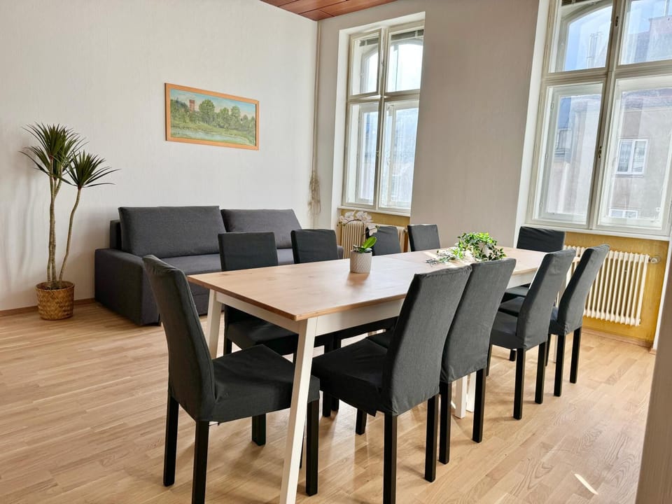 3 Bedroom Long-Term Apartment with Free Parking Apartment in Vienna