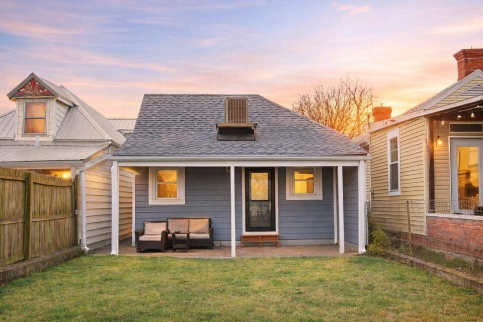 Charming Home in the Highlands W Private Backyard House in Louisville
