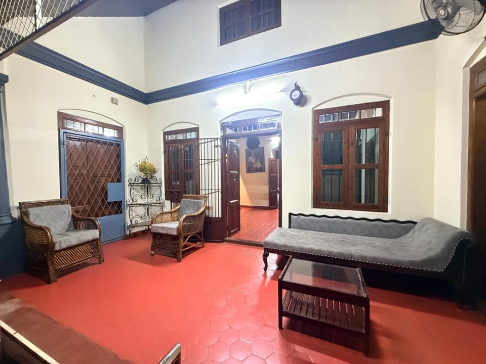 Facade/entrance, Living room