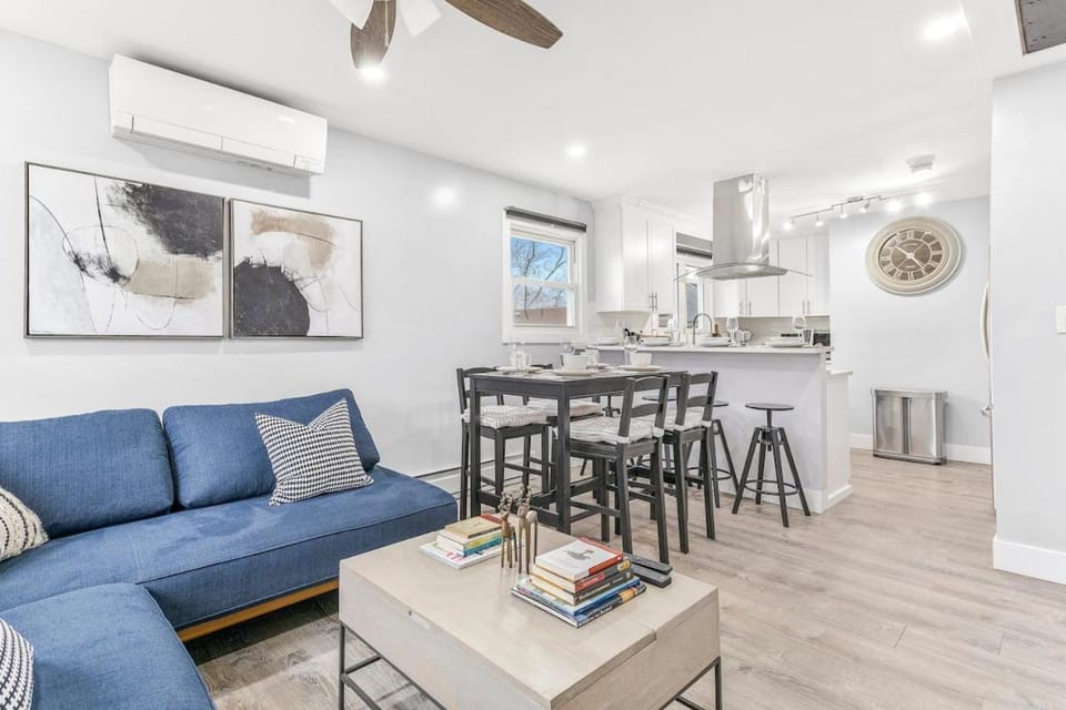 Living room, Dining area, Communal kitchen