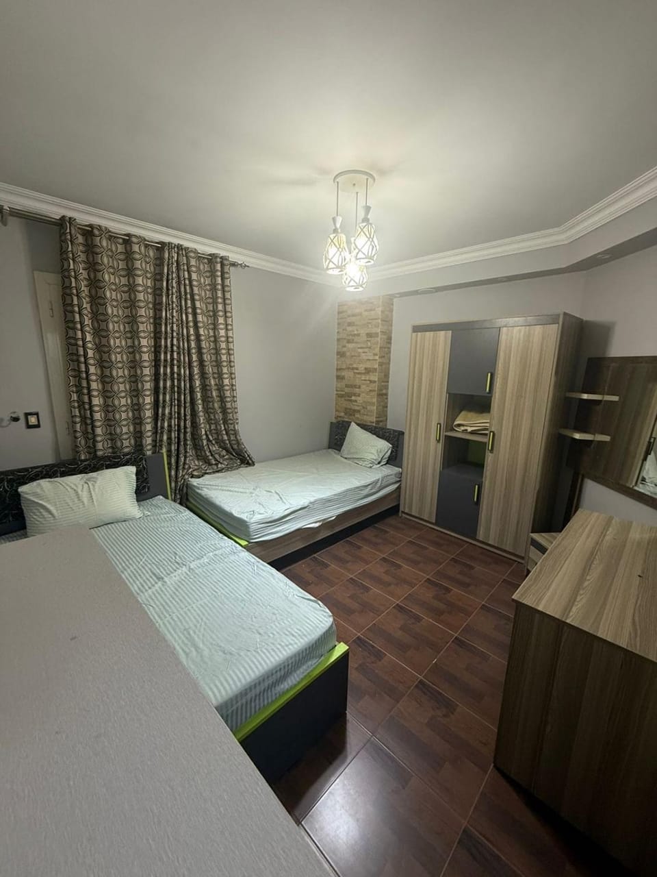 Spacious 2 bedroom Apartment Secure Tower Parking Apartment in Cairo Governorate