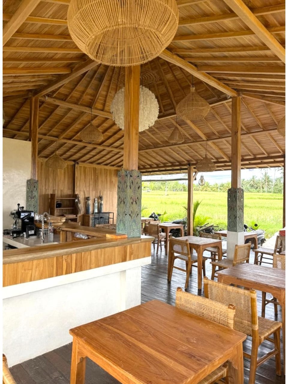 Restaurant/places to eat, View (from property/room), Breakfast, Lunch