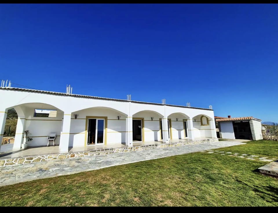 Green Garden Villa Himara Villa in Vlorë County, Albania