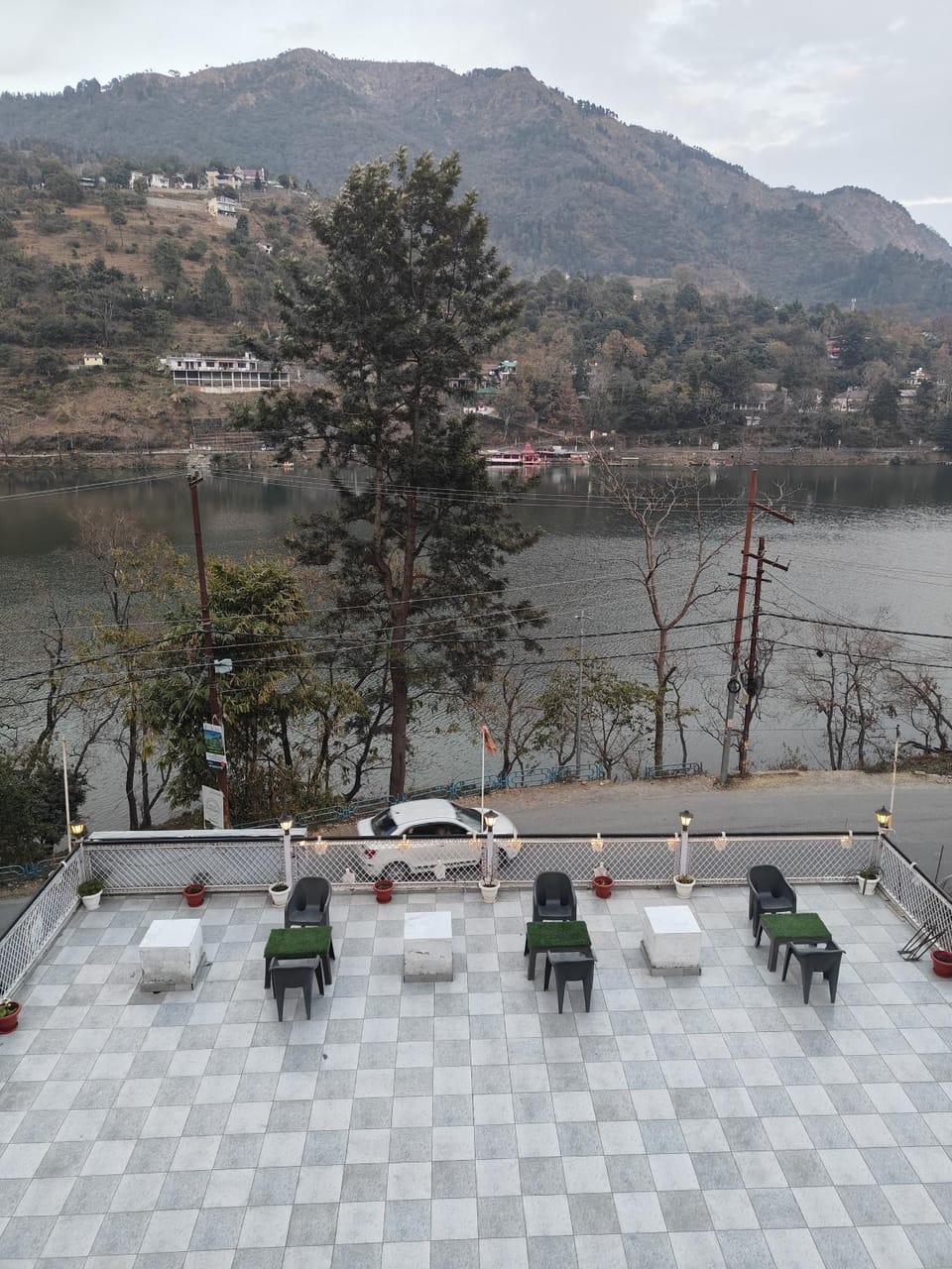 The lake house by lake & woods Hotel in Uttarakhand