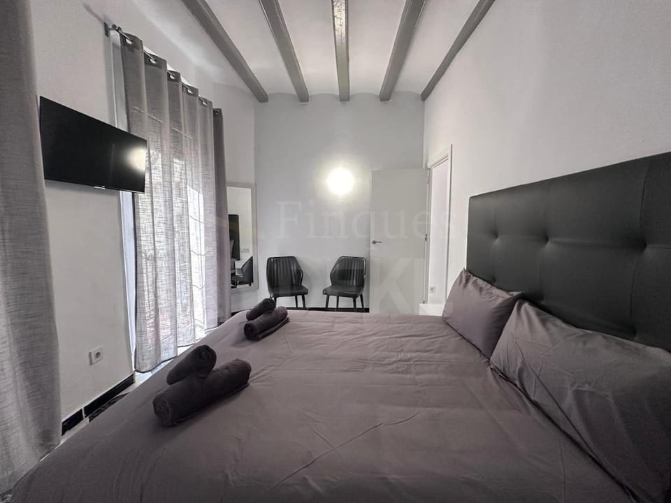 Seahomes Vacations - CentralVillage House at Beach House in Blanes