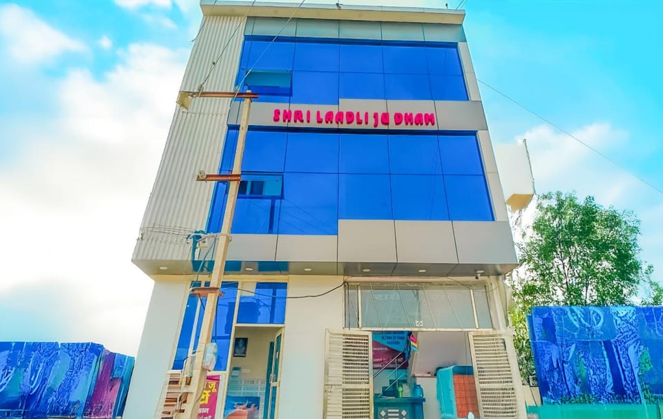 Shree Ladli Ju Dham Bed and Breakfast in Uttar Pradesh