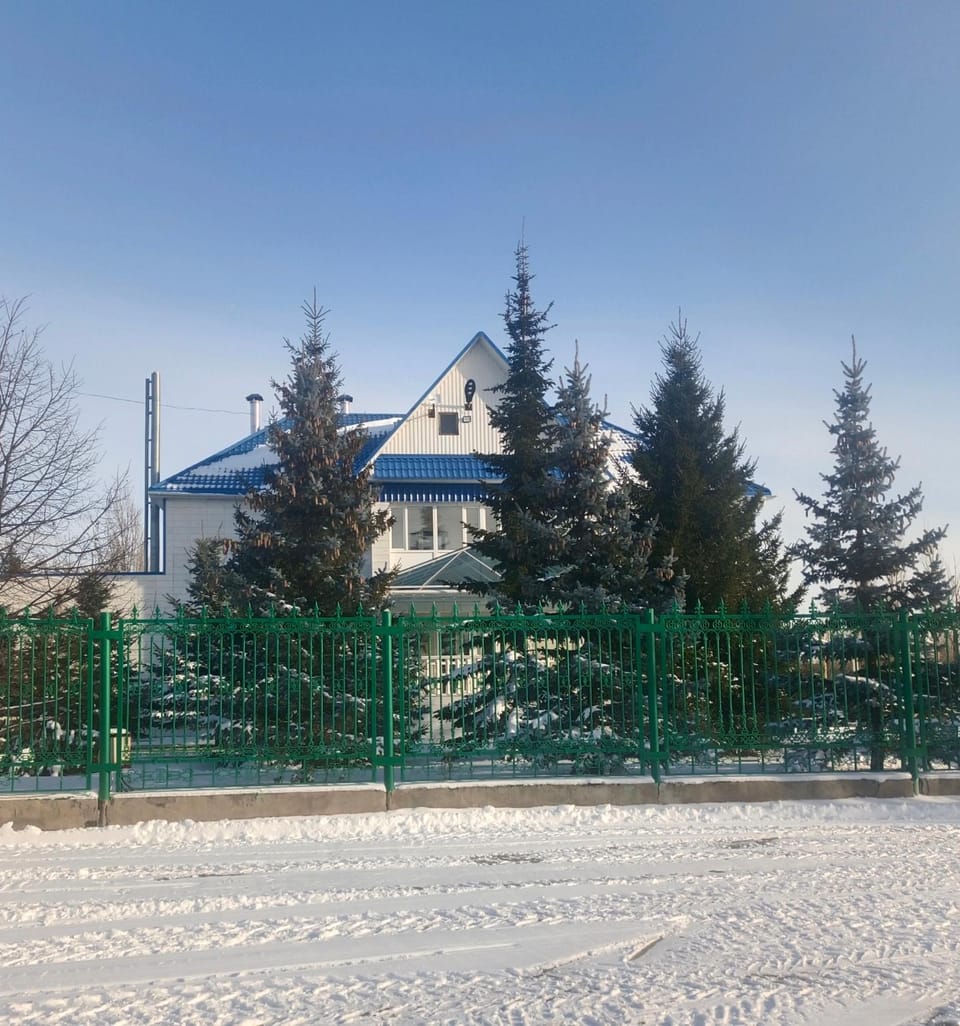 Property building, Natural landscape, On site
