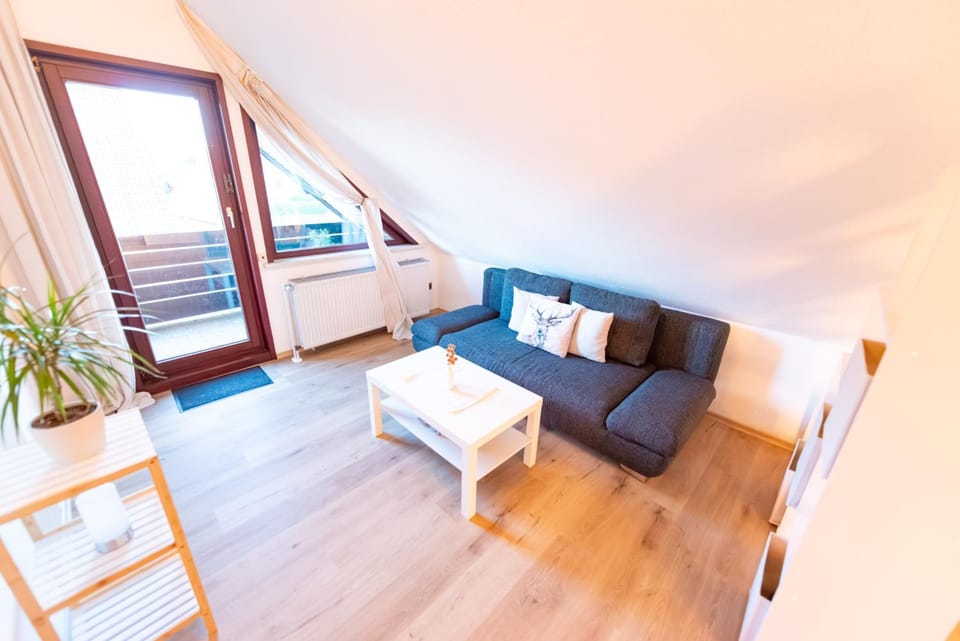 Charmante Ferienwohnung mit sonniger Loggia Apartment in Celle