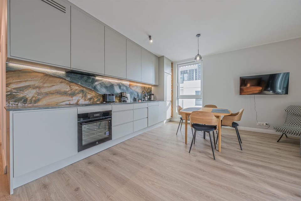 TV and multimedia, Kitchen or kitchenette, Dining area