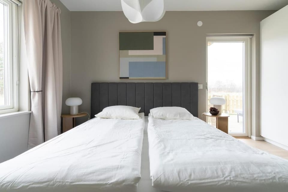 Båstad Cozy Retreat for 7 Sunbeds Fenced Patio House in Skåne County