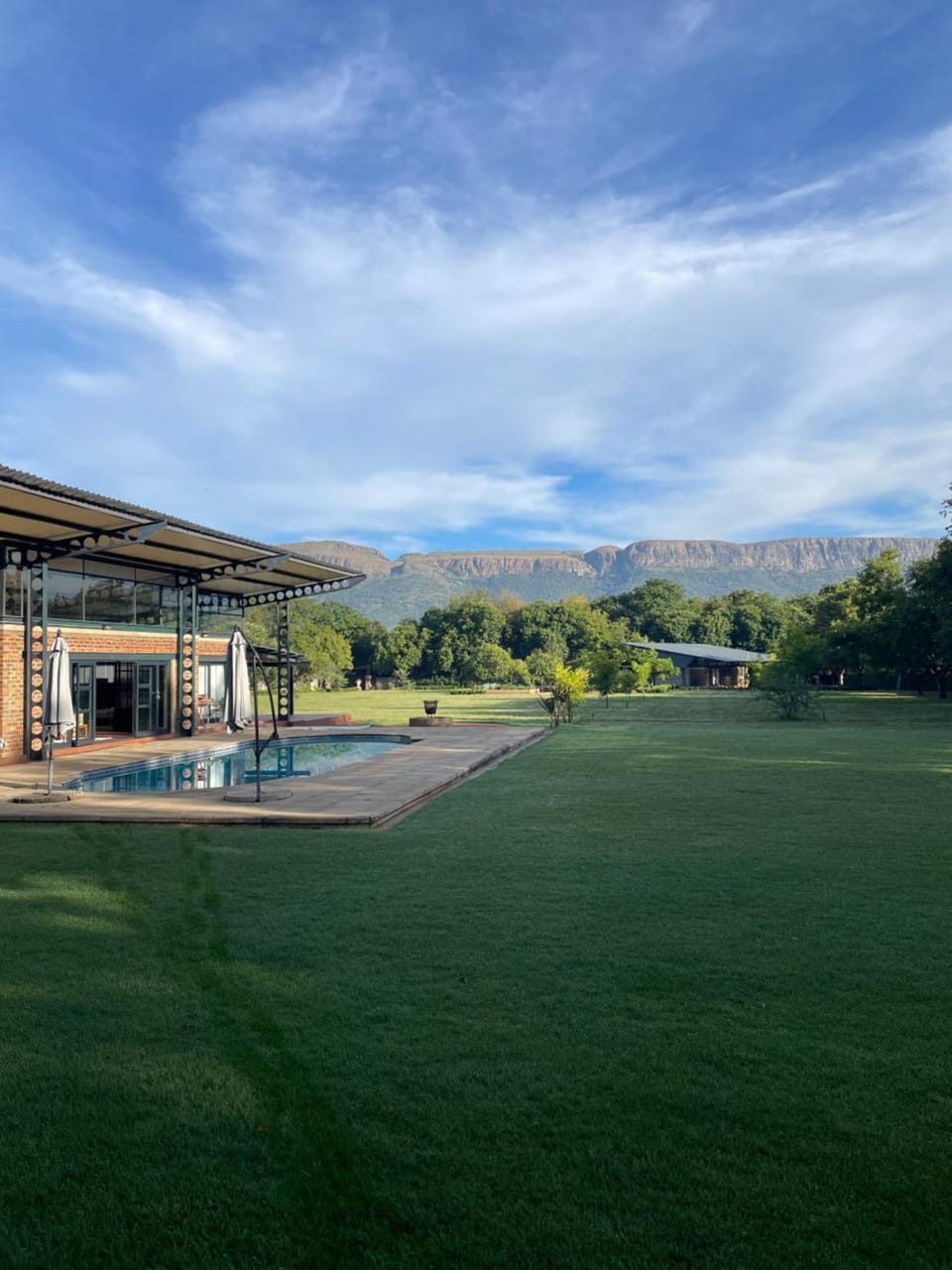 Property building, Garden, Garden view, Mountain view, Swimming pool