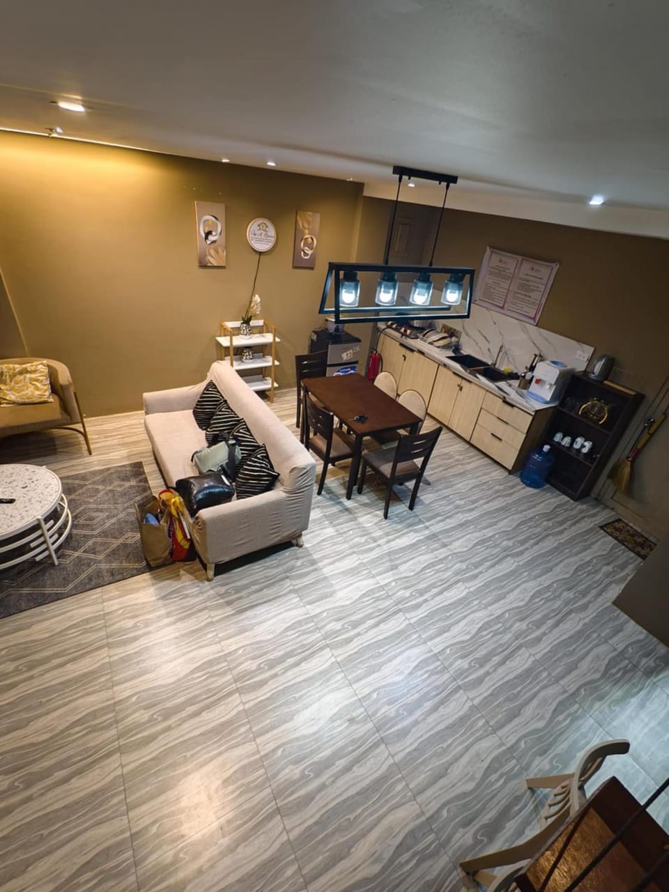 Baguio's Sleek Group Escape Apartment in Baguio